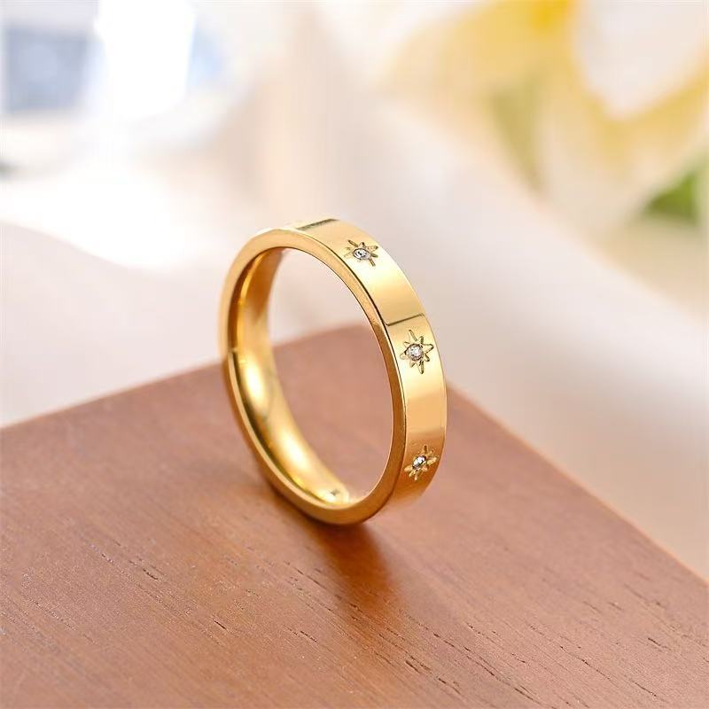 Raina Star Ring