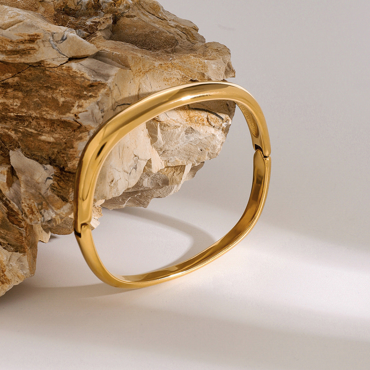 Gianna Oval Bracelet