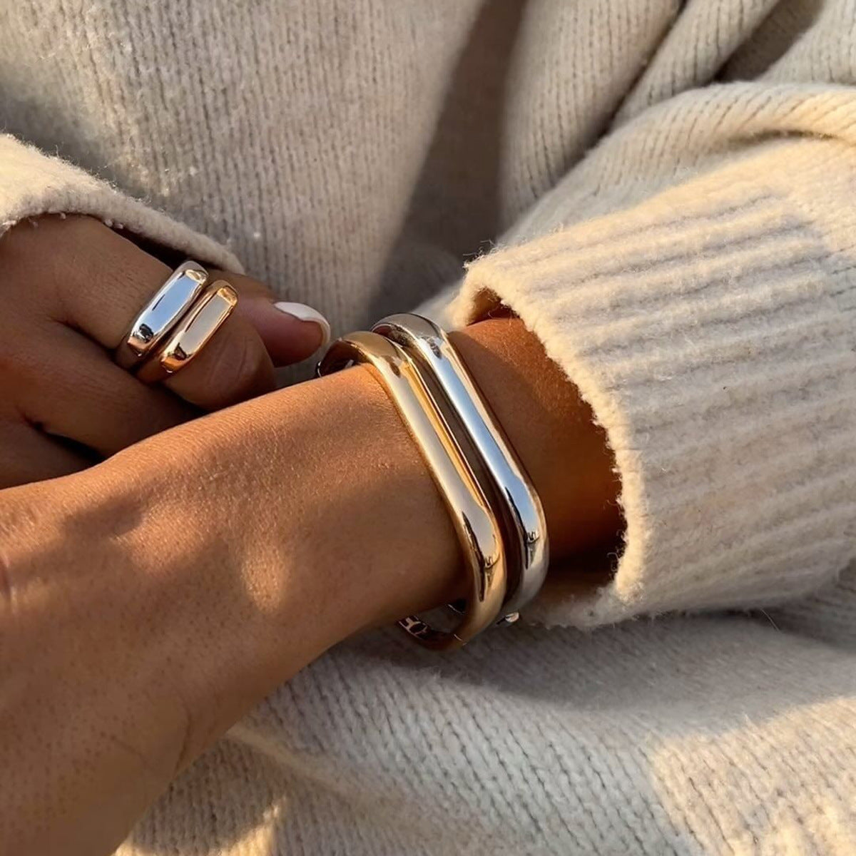 Gianna Oval Bracelet