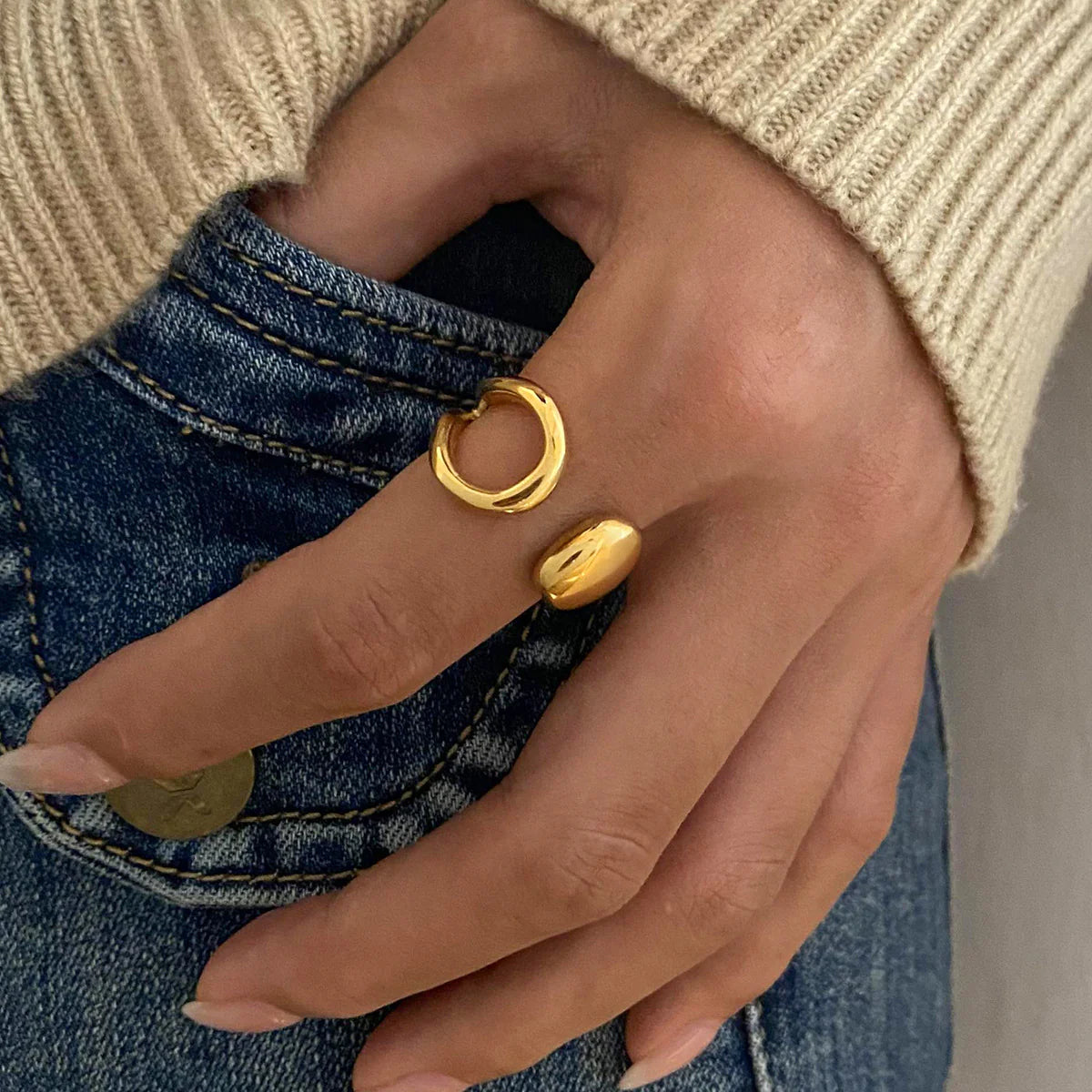 Lydia Ring