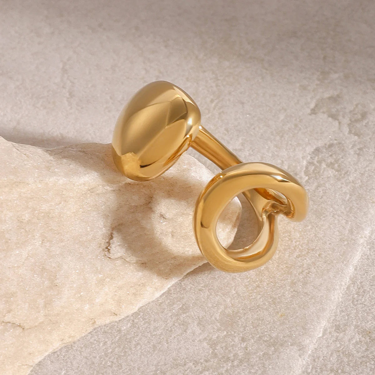 Lydia Ring