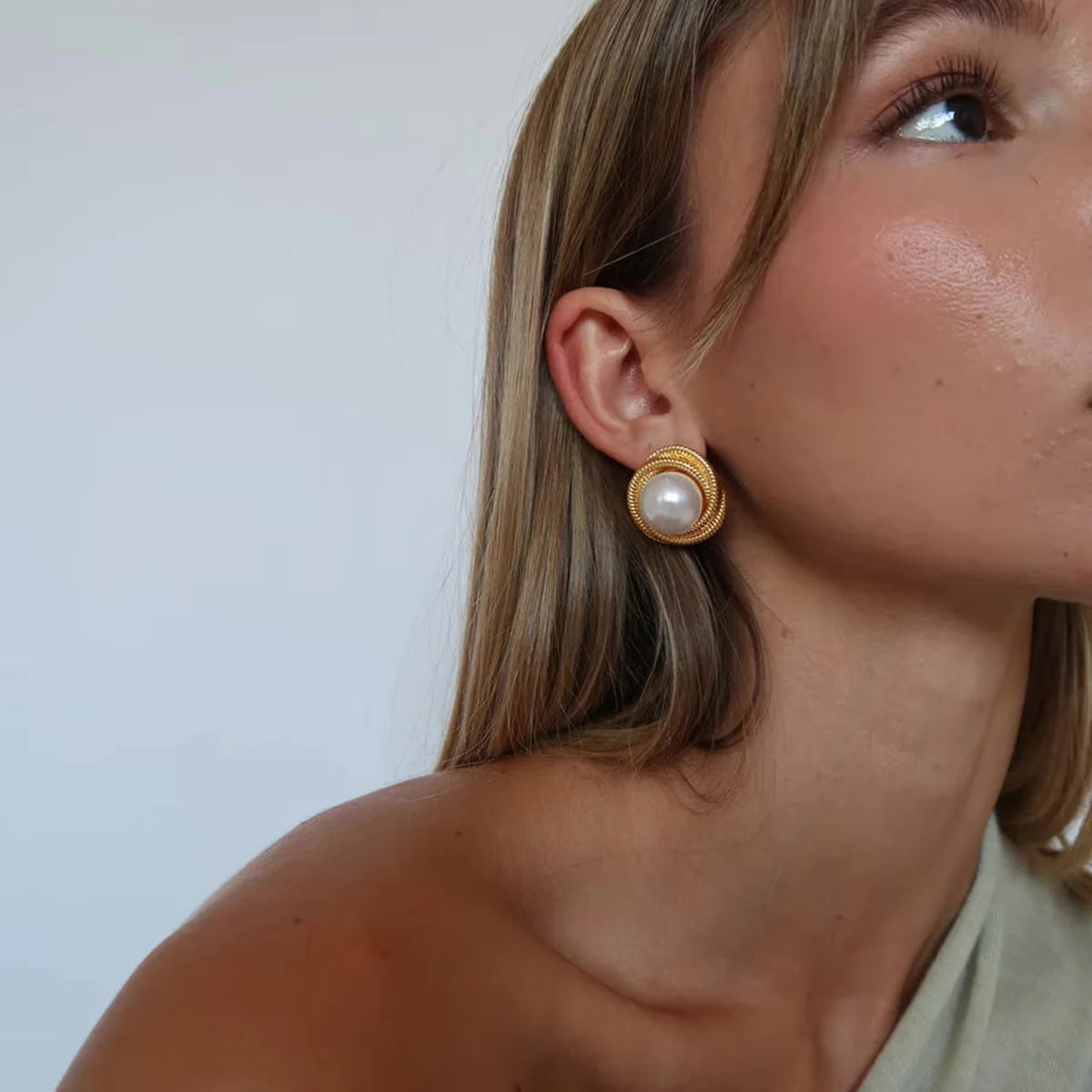 Aria Pearl Earrings