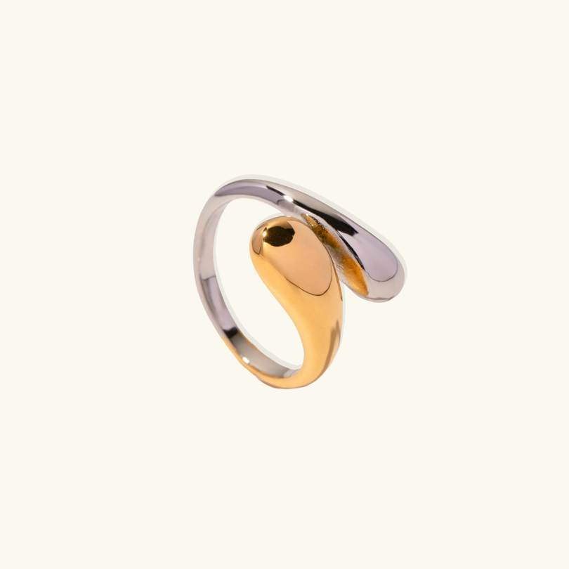 Venetian Embrace Ring