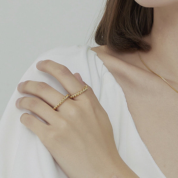 Ivy Twist Ring (Bundle)