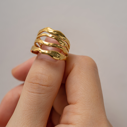 Dolly Ripple Ring