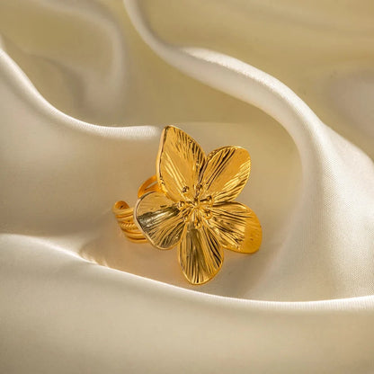 Seraphina Petal Ring